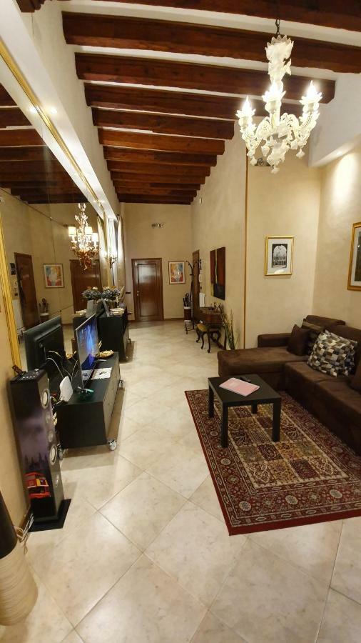 Ca' Brighella Apartment